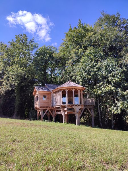 Hébergement AbracadaRoom : La Cabane Perchée - Image 1