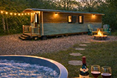 La Roulotte des Clartés & Spa à Antully (2)