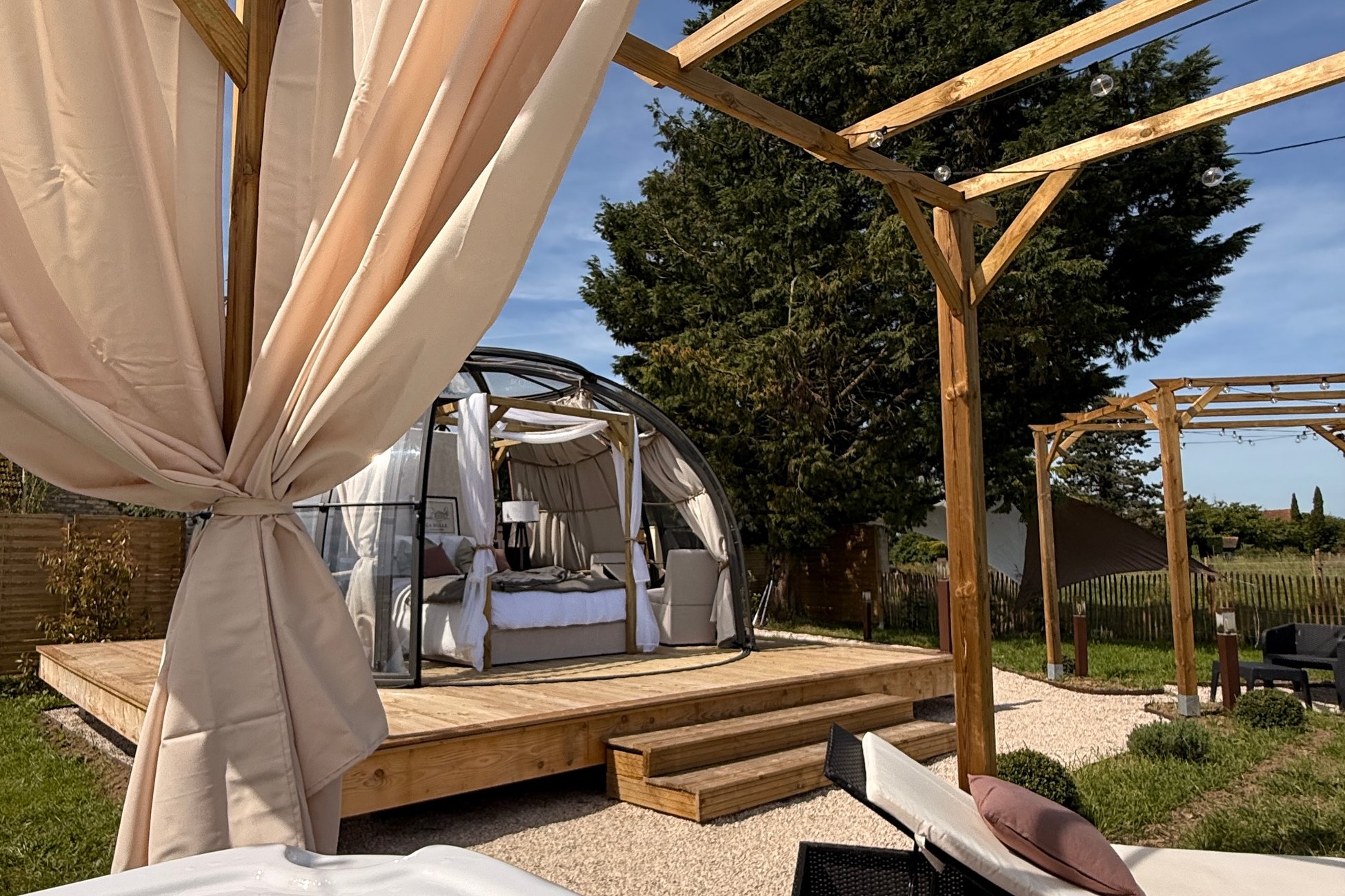 Hébergement UnicStay : La Bulle & Spa, au Clos des Prés à Saint Martin En Gatinois