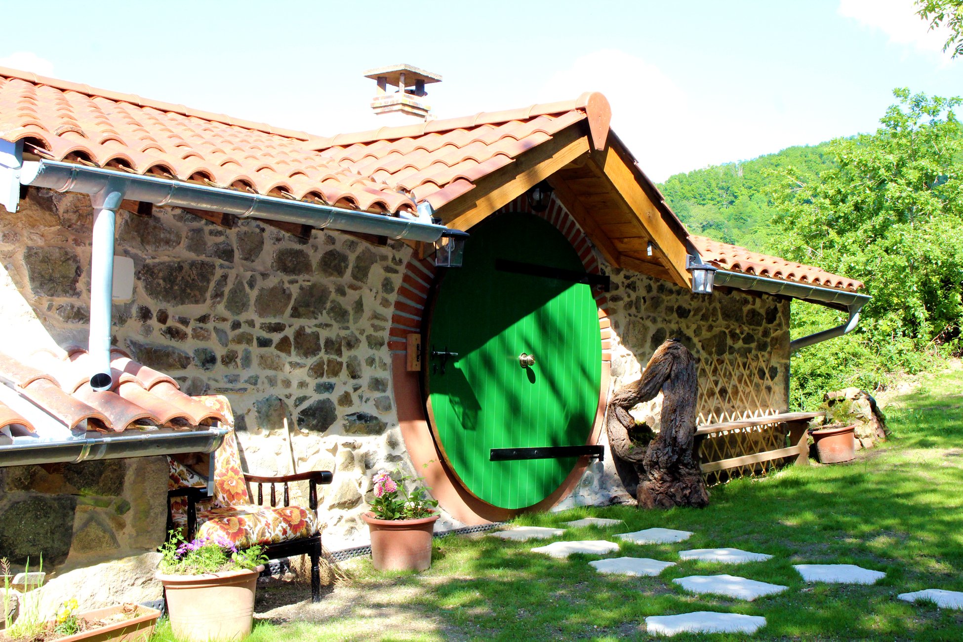 Hébergement UnicStay : Maison de hobbit à Lantignié