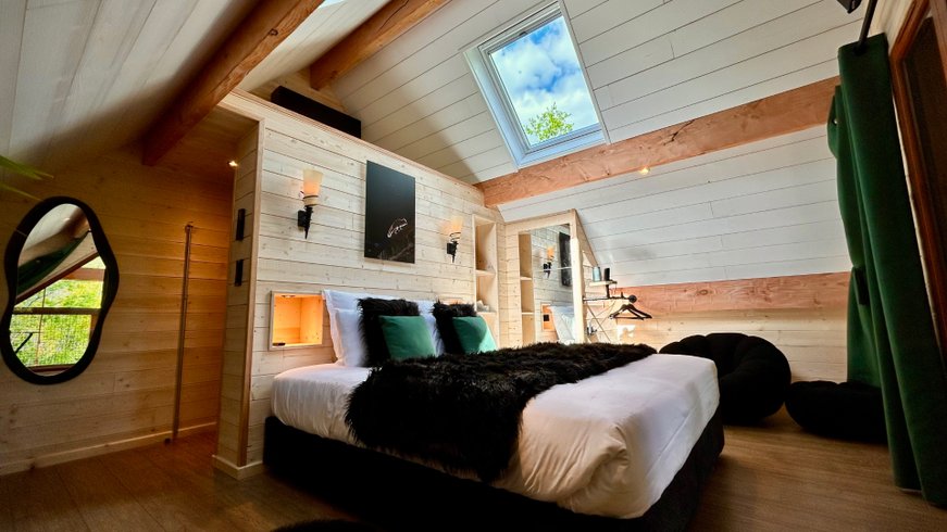 Hébergement AbracadaRoom : Cabane perchée & spa + sauna - Image 4
