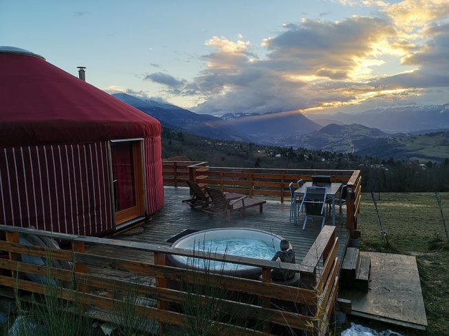 Hébergement AbracadaRoom : Yourte avec Spa privé , 6 places - Image 1