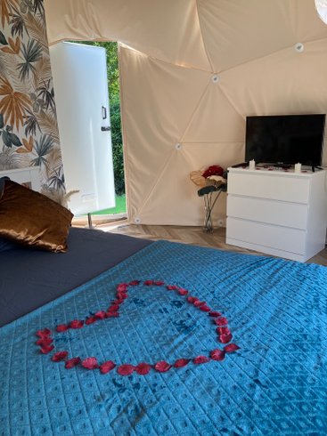 Hébergement AbracadaRoom : La Cocoon du Clos & Spa - Image 4