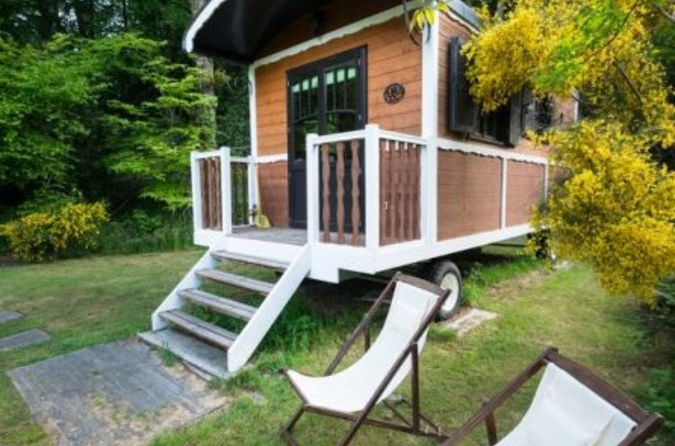 Hébergement AbracadaRoom : La Roulotte Broceliande - Image 3