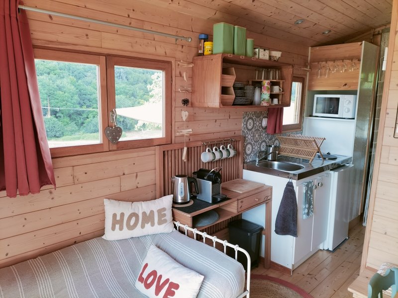 Hébergement AbracadaRoom : La Roulotte de Jane - Image 6