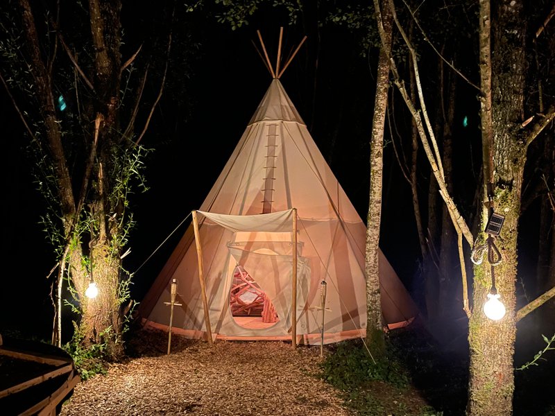 Hébergement AbracadaRoom : Tipi Leïka & Spa du Wakanda Lodges - Image 3