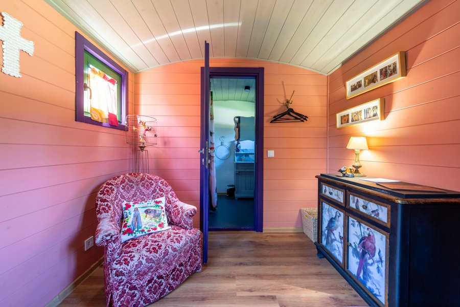 Hébergement AbracadaRoom : Roulotte Marius & Piscine en Provence - Image 13