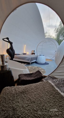 Hébergement AbracadaRoom : Bulle Yin Yang  & balnéo avec planche dînatoire et petit-déjeuner - Image 8