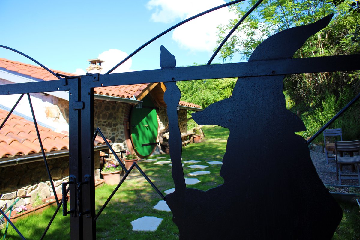 Maison de hobbit à Lantignié (9)