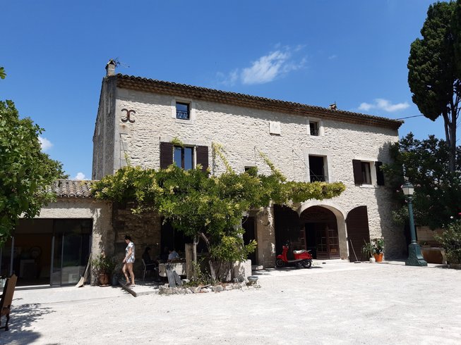 Hébergement AbracadaRoom : Roulotte Marius & Piscine en Provence - Image 21