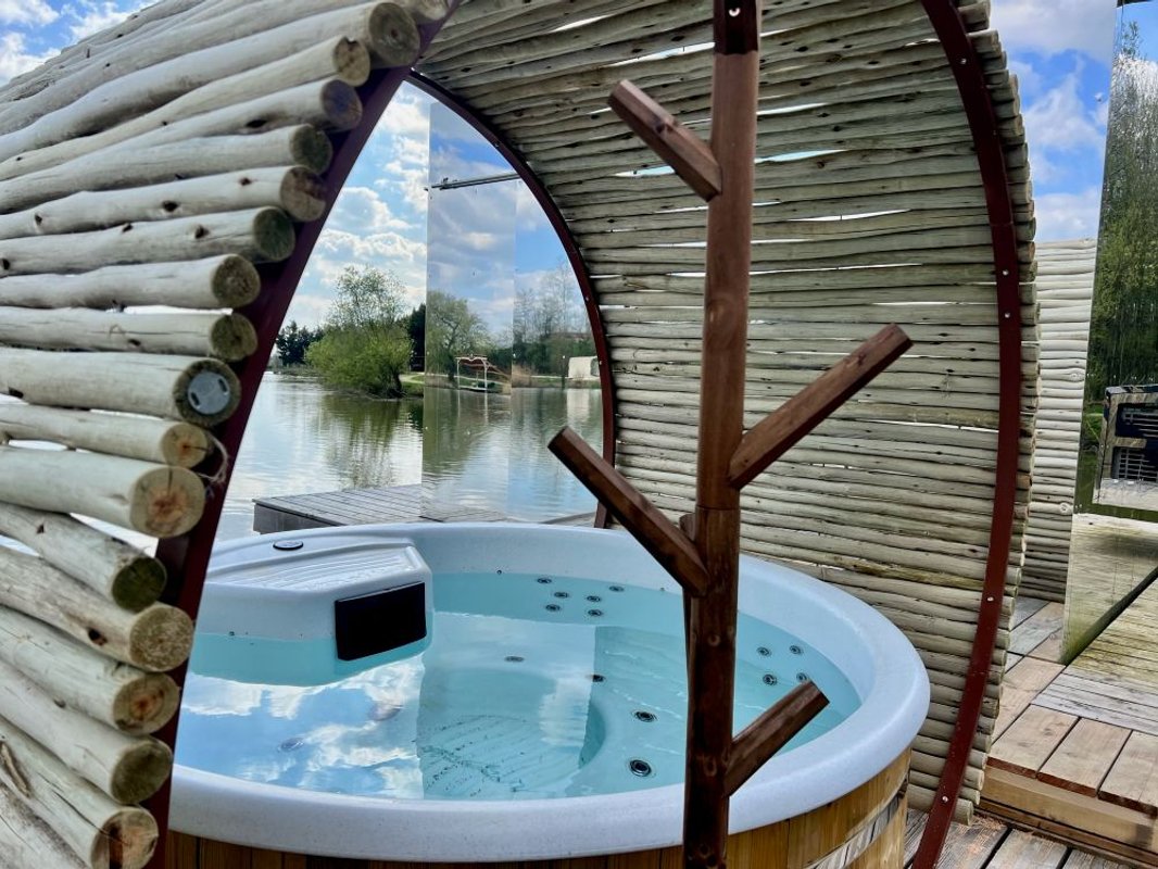 Cabane Spa Miroir 2 pers à Bâgé-Dommartin (7)