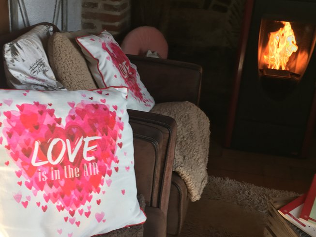 Hébergement AbracadaRoom : La Maisonnette de poupée avec cheminée, Vue Nature & Vélos - Image 15