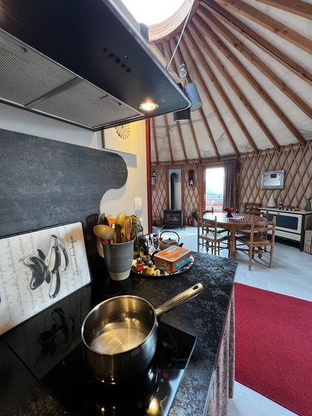 Hébergement AbracadaRoom : Yourte avec Spa privé, 4 places - Image 9