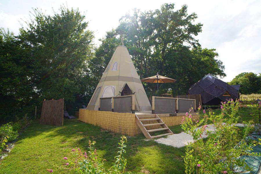 Hébergement AbracadaRoom : Le Tipi de L'Orée des 4 chemins & Spa - Image 3