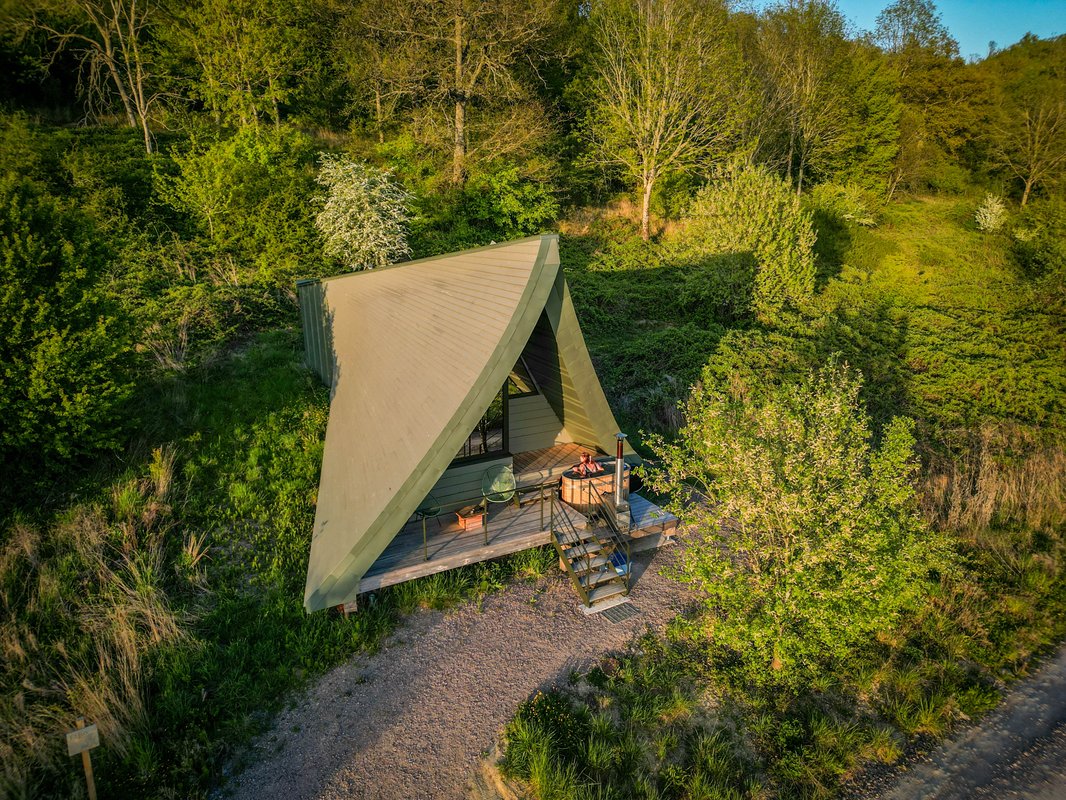Etno : ecolodge de luxe en pleine nature avec vue et bain nordique à Massingy-Lès-Vitteaux (5)