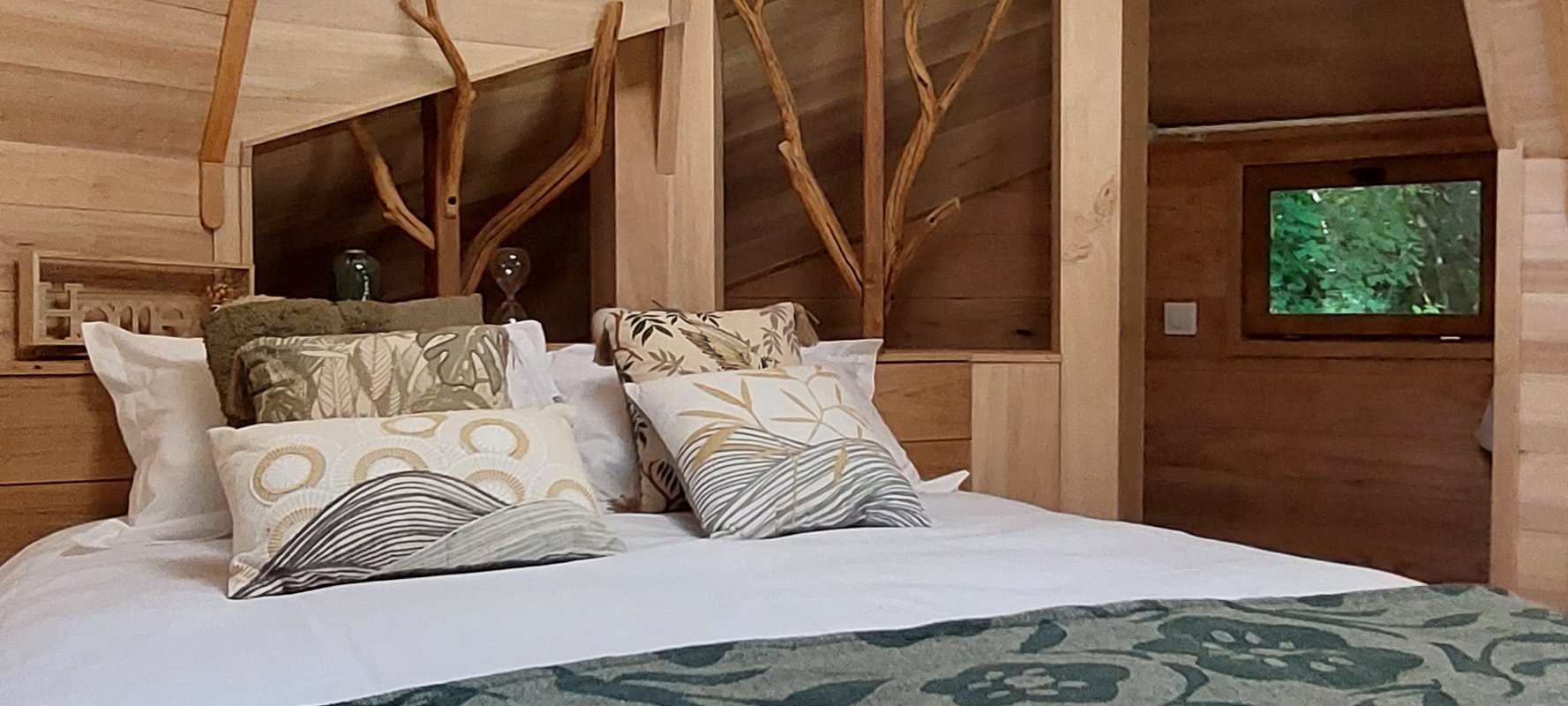 Cabane perchée ASTERIA & Spa à Sarrant (34)