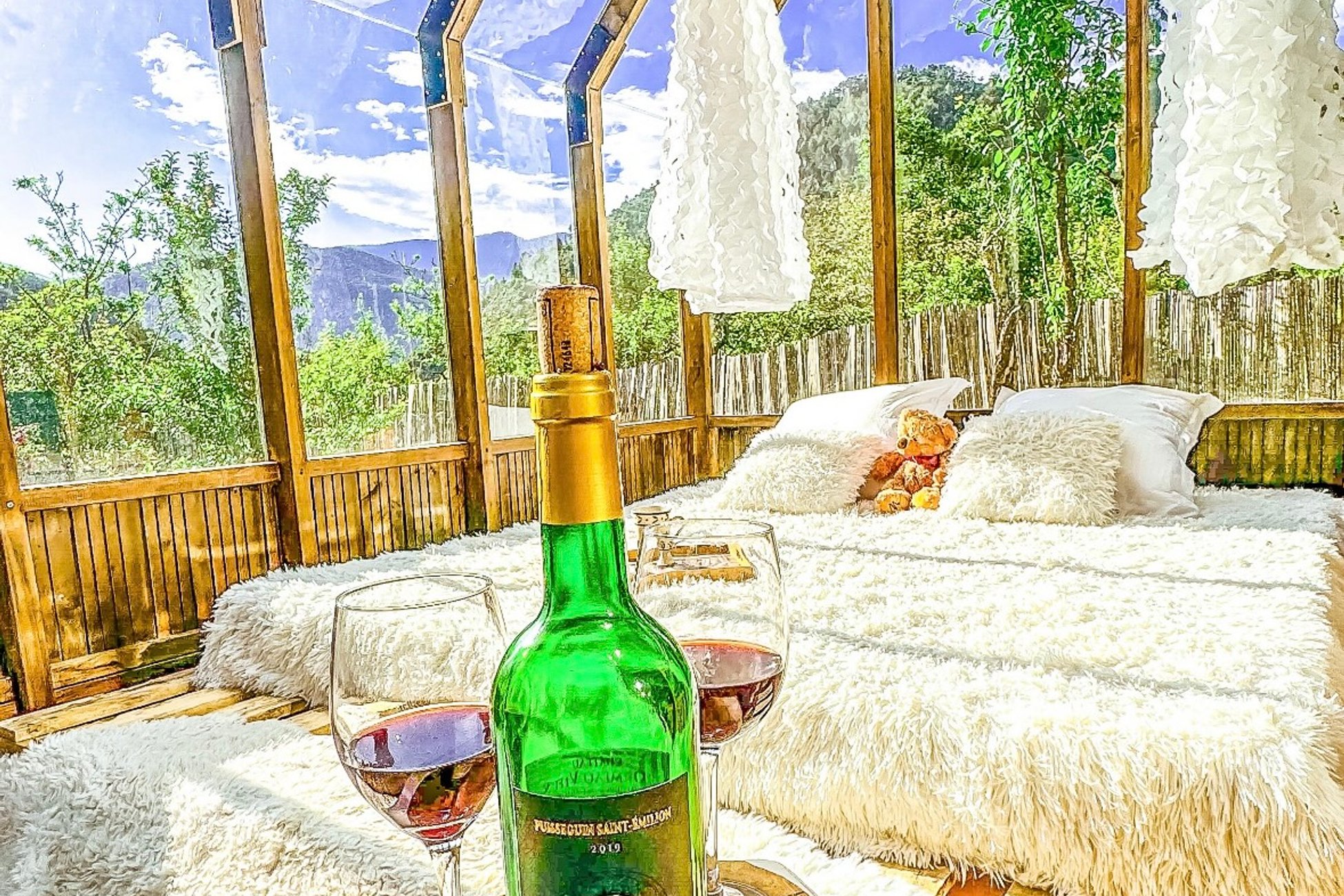 Hébergement UnicStay : Chalet en verre sous une pluie d’étoiles à Lantosque