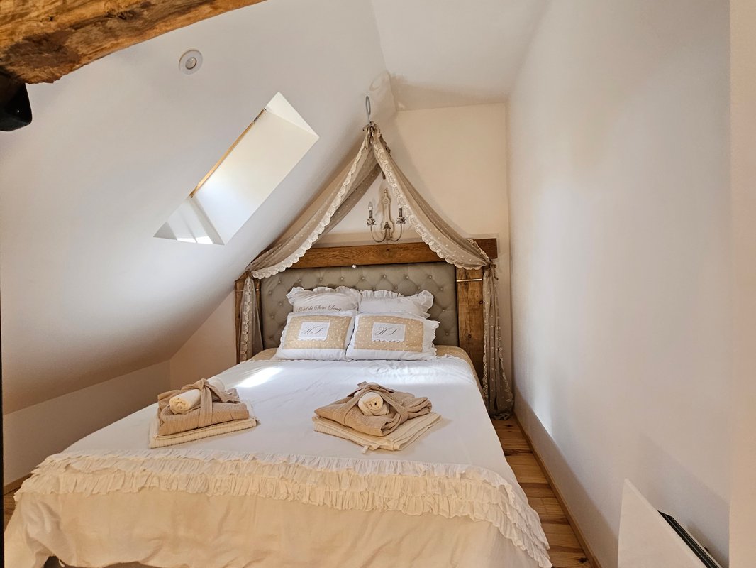 Les 3 Clefs de GaYa - Spa de nage, Sauna, lit hydromassant & relaxation immersive - 4pers. à Saint Jean Ligoure (27)