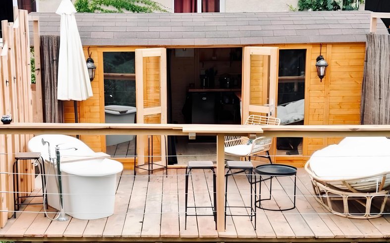 Hébergement AbracadaRoom : Tiny house MURATO avec baignoire extérieure - Image 2