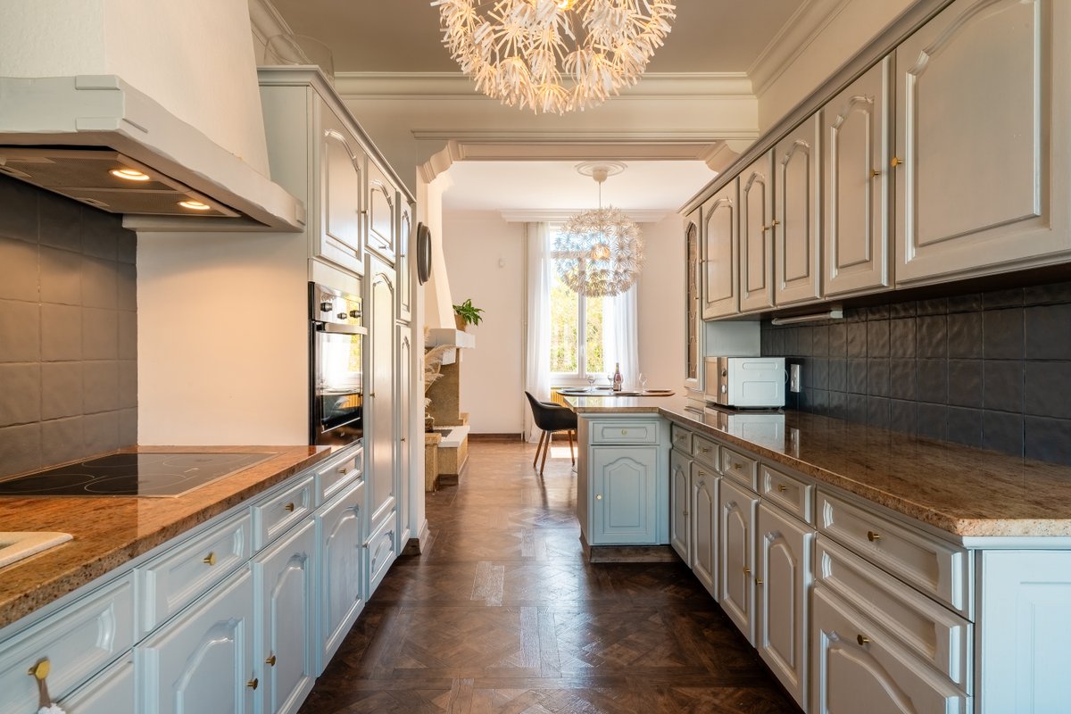 Maison de maître 4* avec piscine & jardin (6 pers.) à Magalas (17)