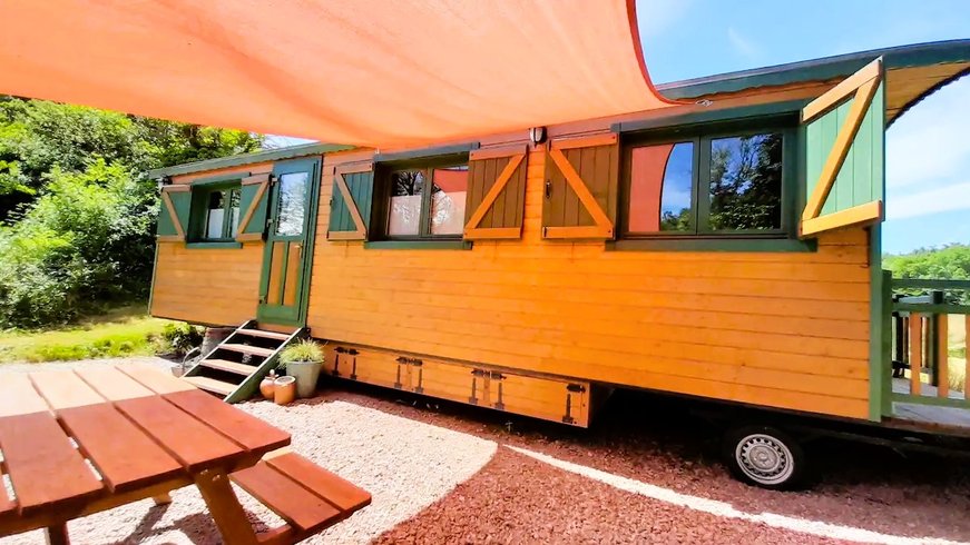 Domaine AbracadaRoom : Roulotte et Forêt : Evasion bohème en Bourgogne - Image 5