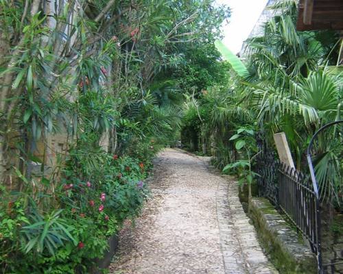 Domaine AbracadaRoom : J&J Locations - Image 5