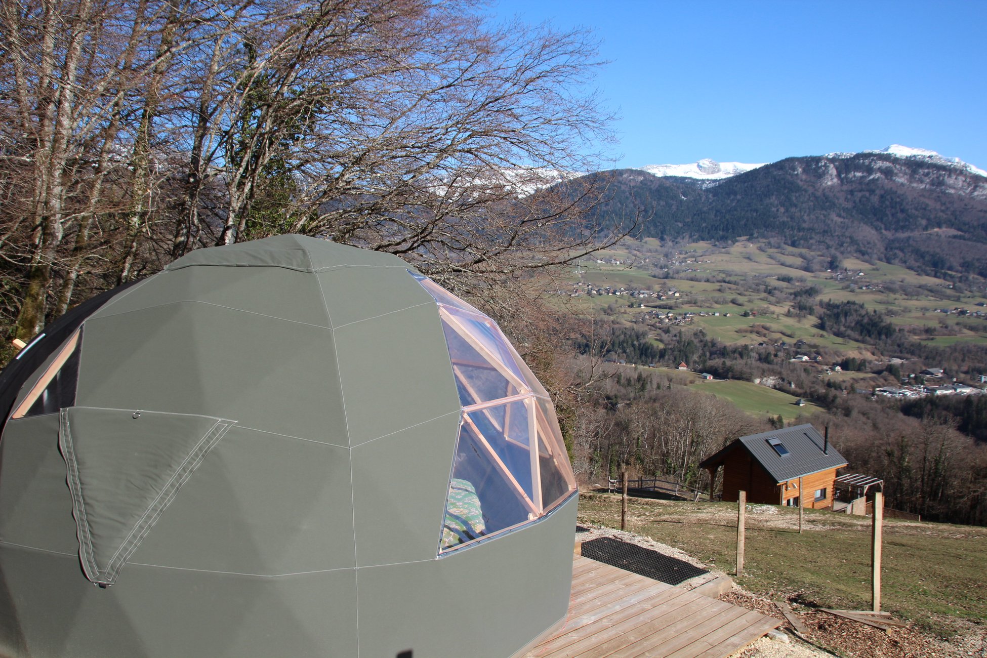 Hébergement UnicStay : Le Dôme des Bauges & sa vue imprenable à Arith