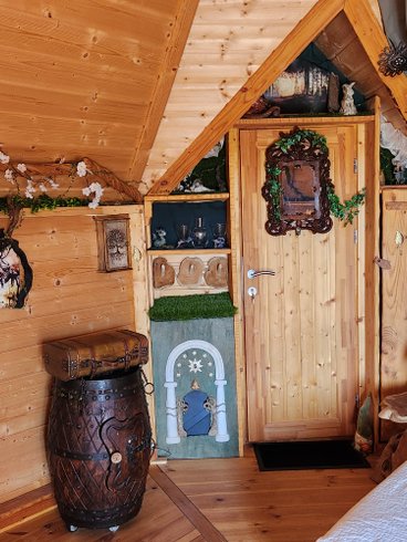 Hébergement AbracadaRoom : La Chaumière magique des Elfes et son escape game - Image 21