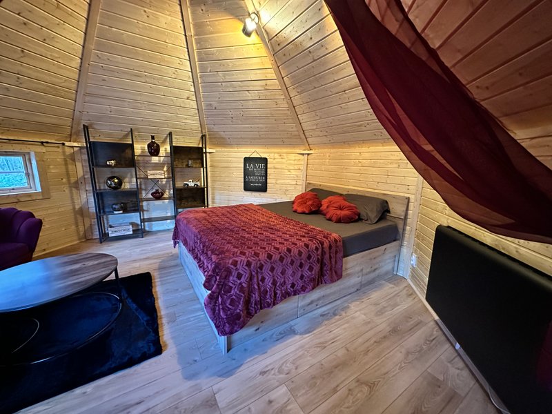 Hébergement AbracadaRoom : Kota Sauna & Spa " Sous-bois" - Image 6