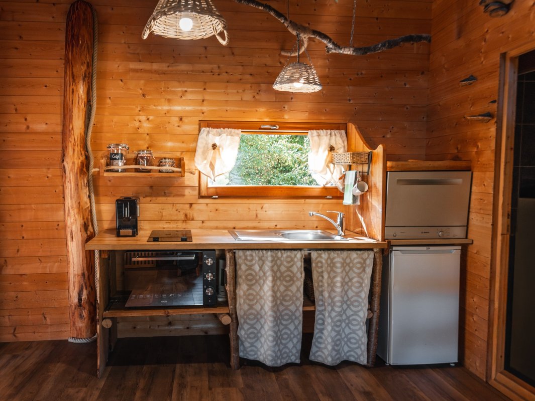 Cabane perchée Deluxe Famille avec Spa à Champdray (23)