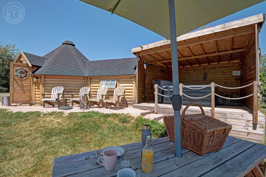 Hébergement AbracadaRoom : Kota "Alaska" avec Jacuzzi Privatif - Image 1