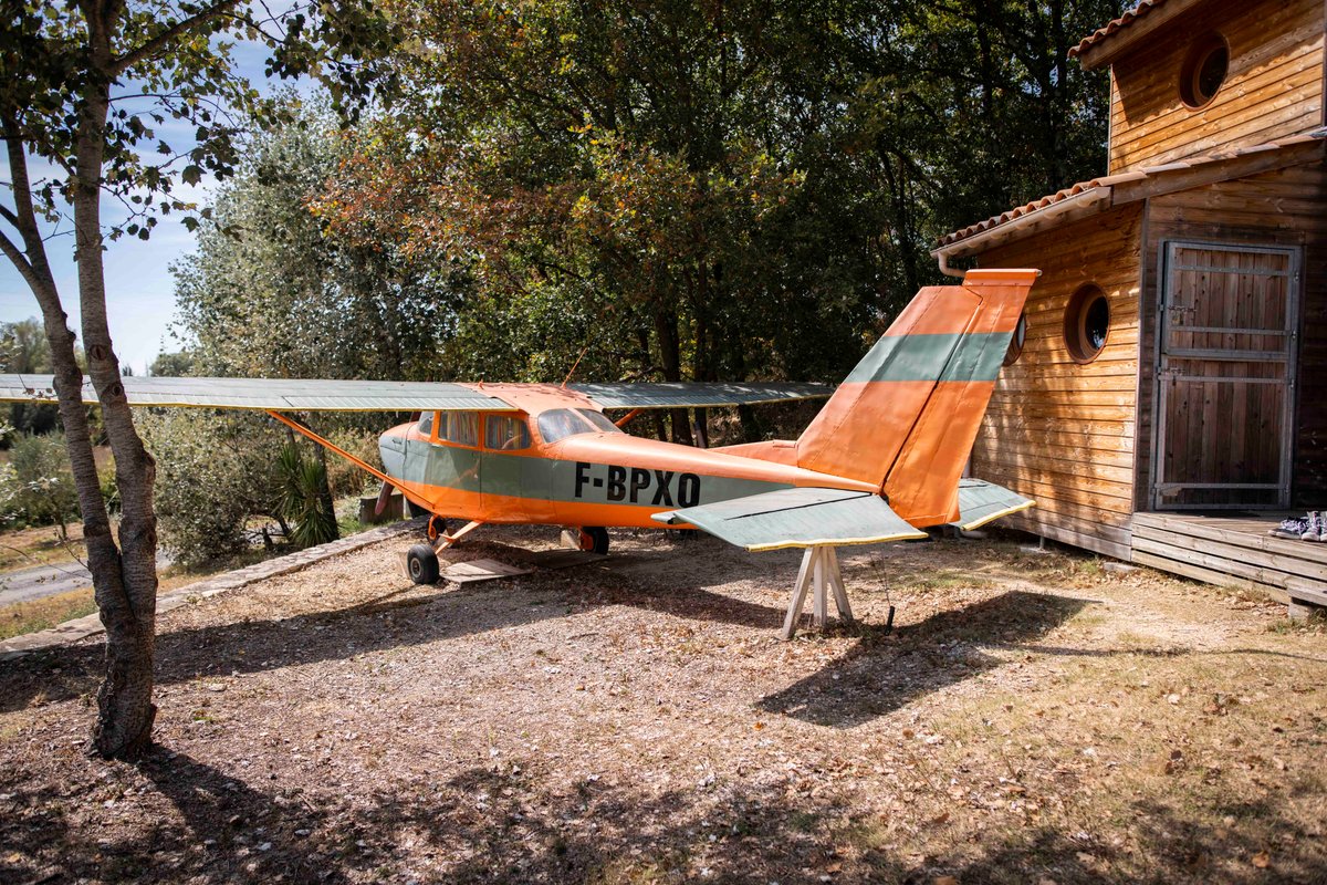 Avion Cessna et sa Tour de Contrôle à Barjac (22)