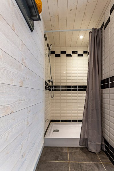 Hébergement AbracadaRoom : La Yourte de la Bergerie du Val - Image 9