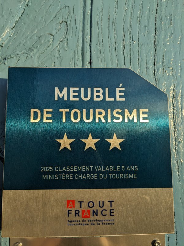 La tour médiévale du Chateau de la Carrée à Saint-Germain-En-Coglès (24)