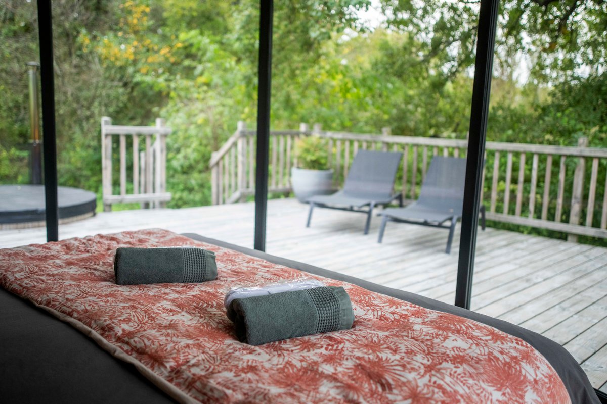 La Cabane du Bas & Spa à Labastide-Gabausse (19)