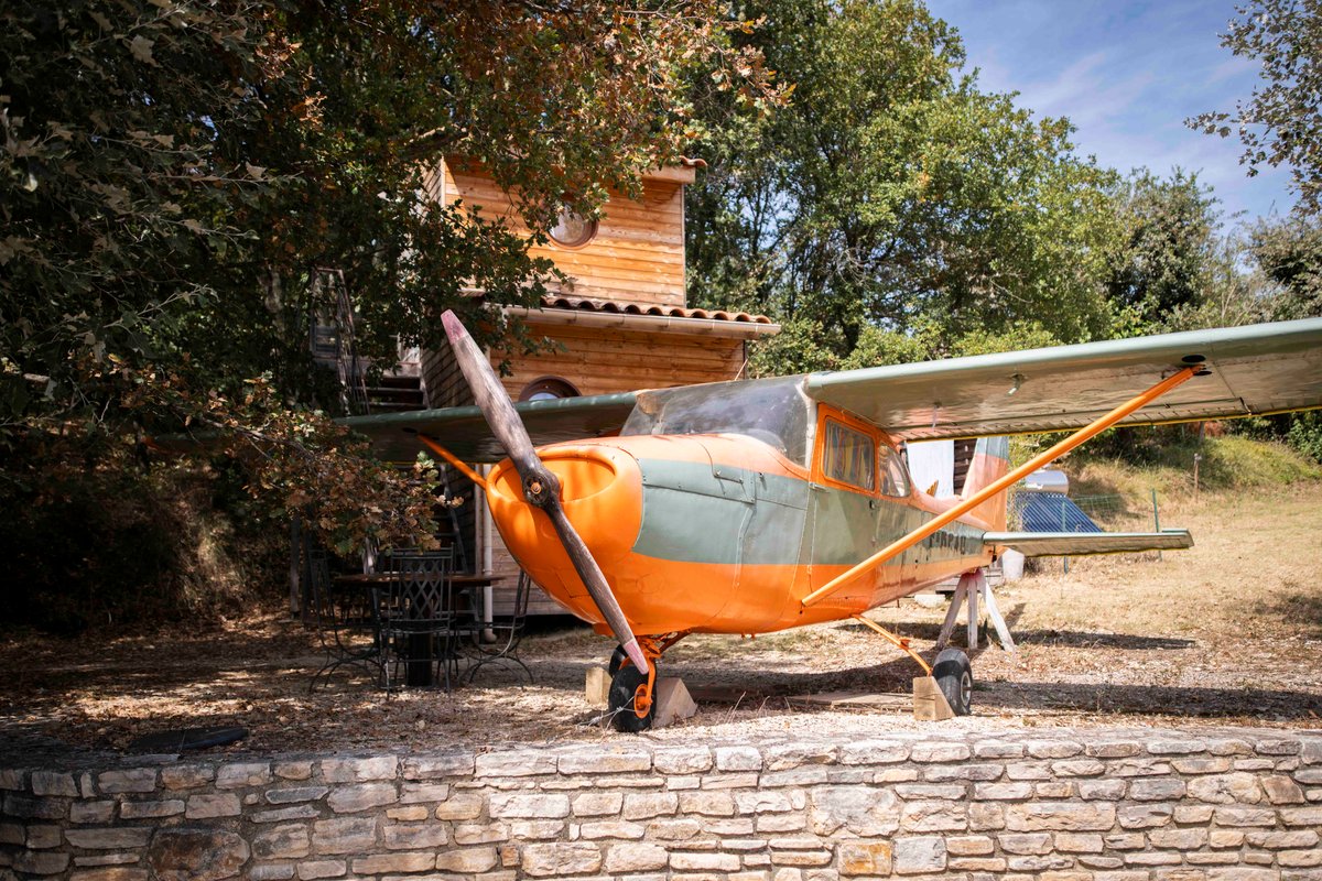 Avion Cessna et sa Tour de Contrôle à Barjac (16)