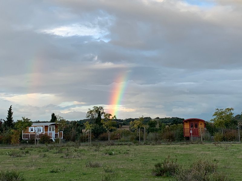 Hébergement AbracadaRoom : Roulotte Coquelicot - Image 8
