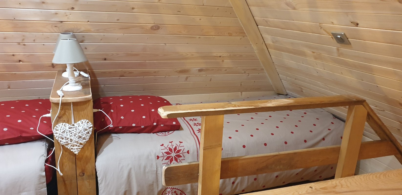Cabane Spa Les Elfes à Saint Léger Les Mélèzes (16)
