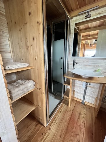 Hébergement AbracadaRoom : La Tiny House Adorée - Image 15
