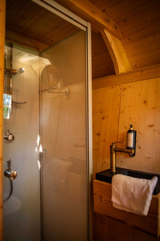 Cabane Fées 4 pers & Spa à Bâgé-Dommartin (23)