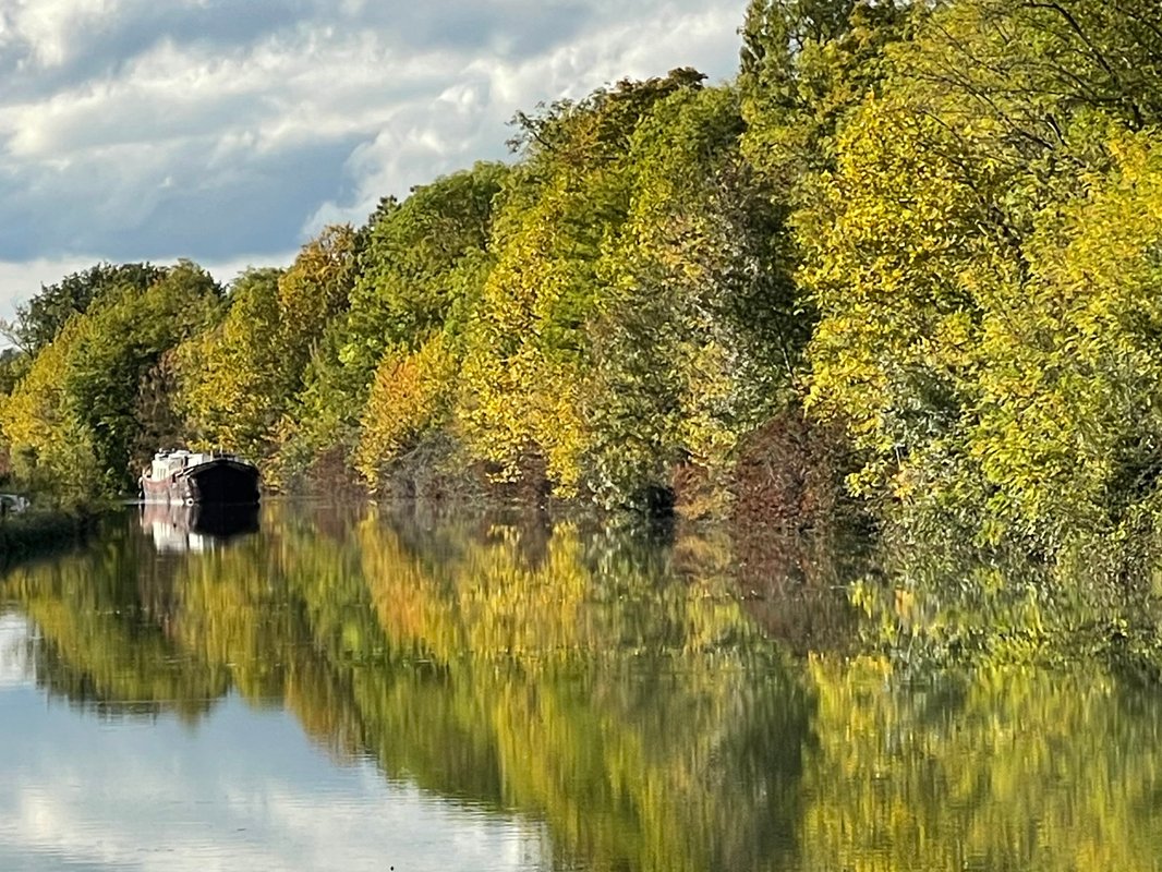 Péniche Le Haricot Noir à Colombiers (15)