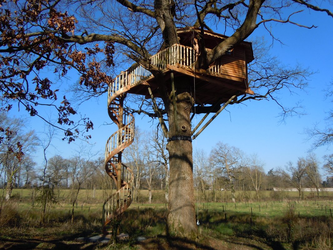 vue-ensemble-cabane-ocharmes-bernardiere