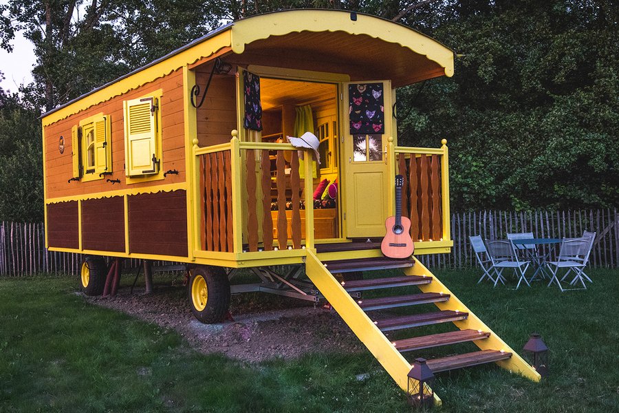 Hébergement AbracadaRoom : Roulotte Gipsy - Image 2