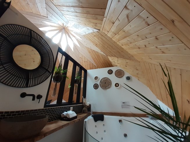 Hébergement AbracadaRoom : La Cabane de l'étoile & Balnéo - Image 3