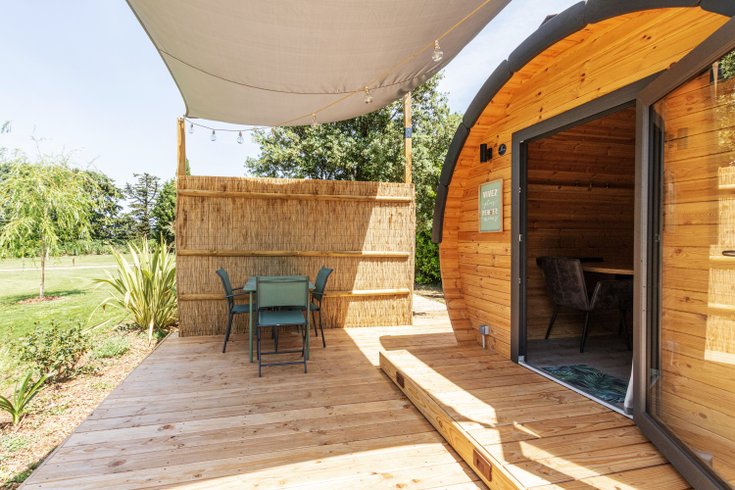 Hébergement AbracadaRoom : Hébergement Tonneau Prestige et sa piscine - Image 7