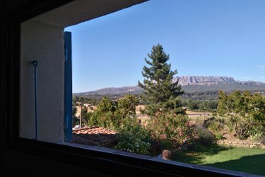 Joli cabanon avec vue sur Sainte Victoire à Fuveau (2)