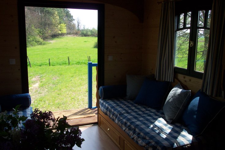 Hébergement AbracadaRoom : Roulotte Bleuet - Image 6