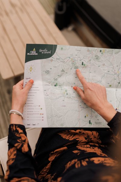 Hébergement AbracadaRoom : La Roulotte Kanavu au milieu des animaux - Image 9