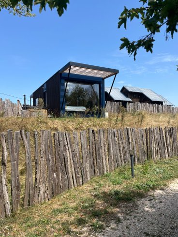 Hébergement AbracadaRoom : Lodge Duo et Tribu sur Terre & Bain Nordique Privatif - Image 12