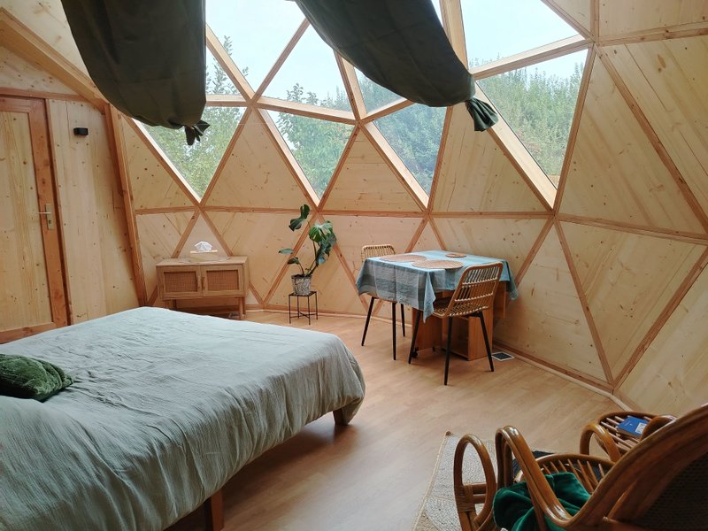 Hébergement AbracadaRoom : Le Dôme de Draëck & Sauna privatif - Image 3